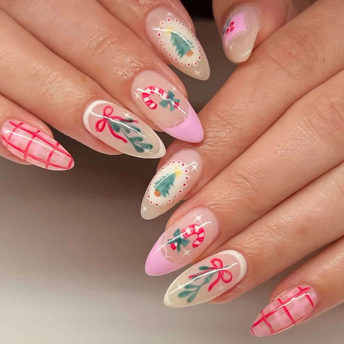 Christmas Theme - Red Glitter Leaf Press-On Nails — 24-Pieces