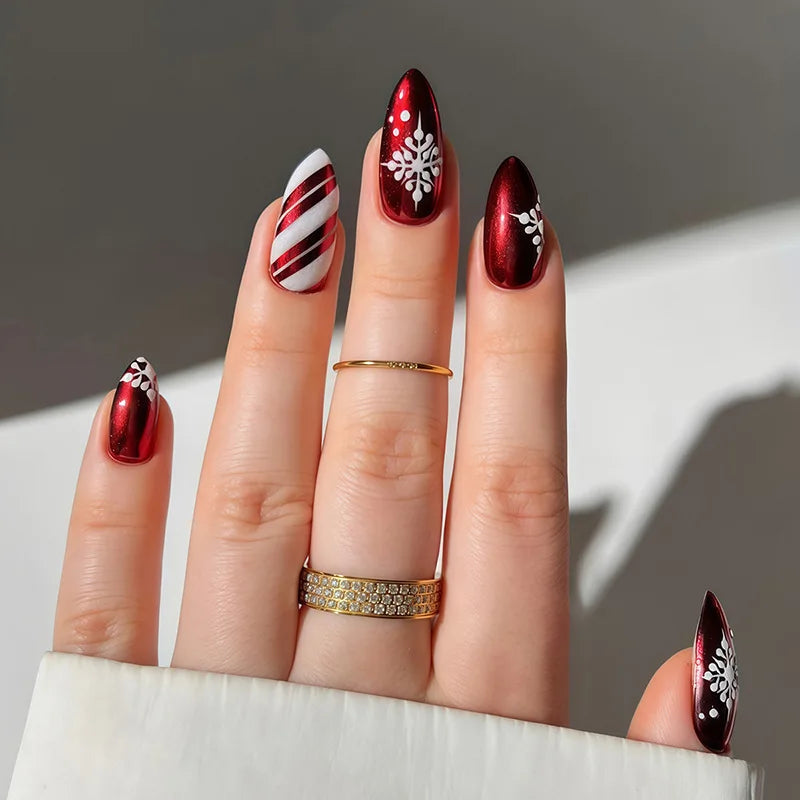 Christmas Theme - Blue Almond Snowflake Press-On Nails — 24-Pieces