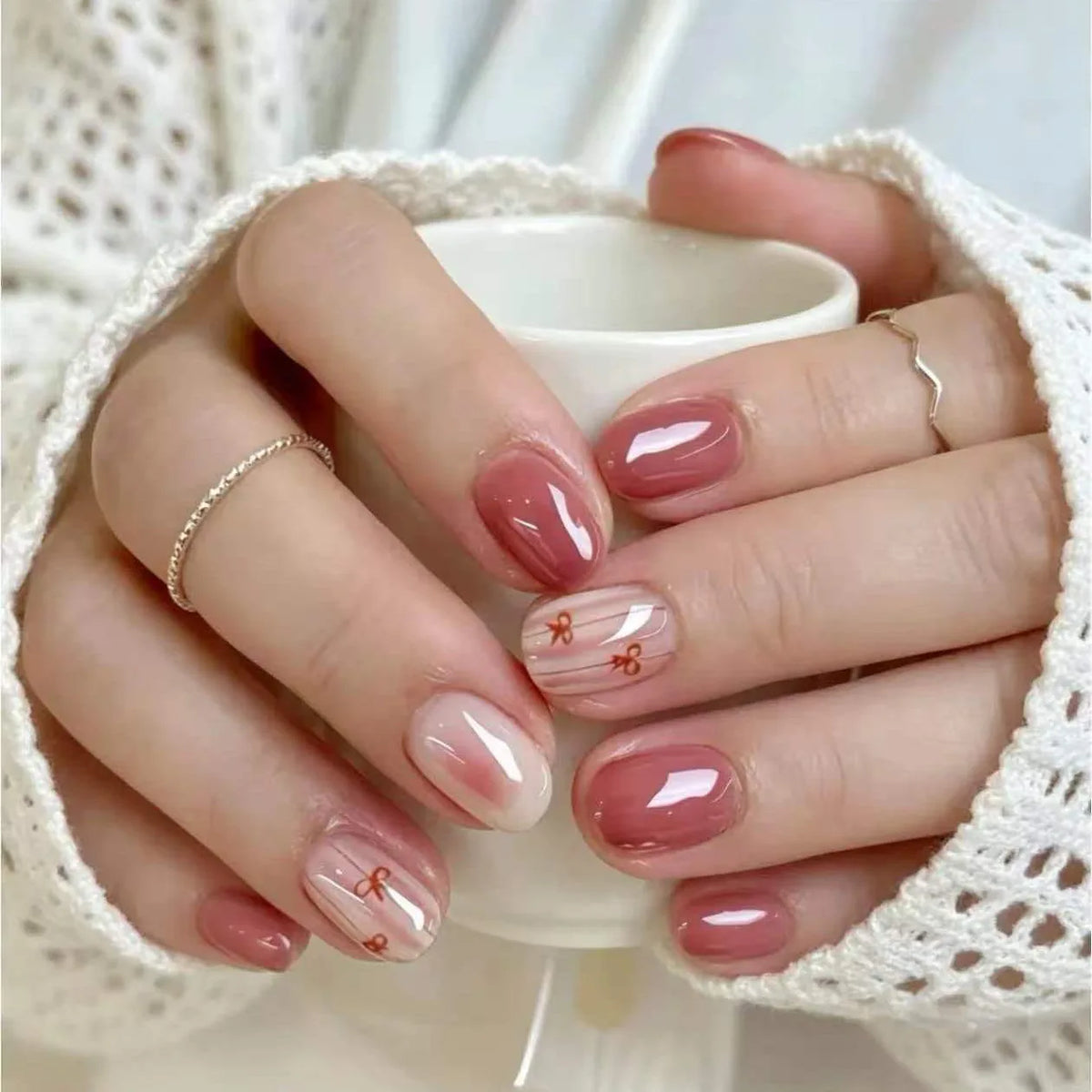 Short Square Polka Dot & Starburst Press-On Nails 24-Piece