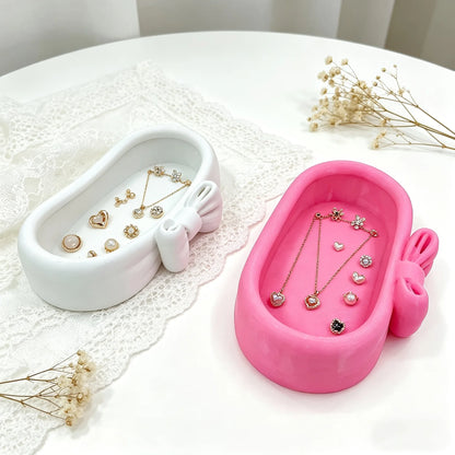 Bow-Shaped Countertop Storage Box